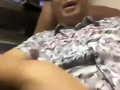 asian old man solo亚洲中年老男人。