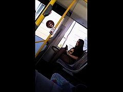 Sexy Teen im Bus in Nylons