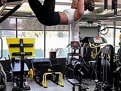 Kate Beckinsale working out upside down