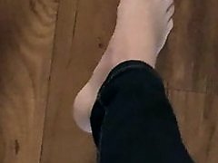 Redbone sexy toes