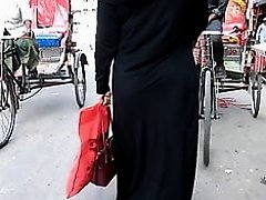 Bangladeshi Abaya Ass Milf