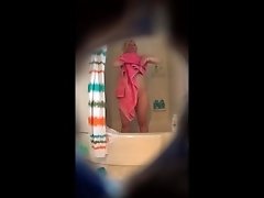 Buty Milf Naked in Shower