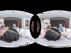 RealityLovers VR - Asian College Teen Brenna Sparks